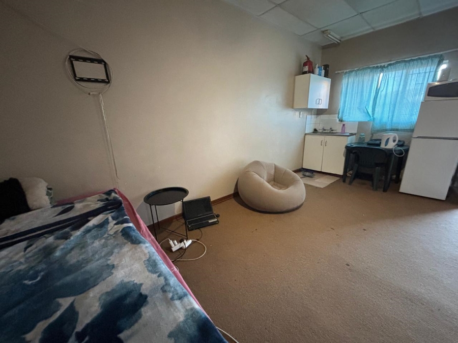 1 Bedroom Property for Sale in Willows Free State